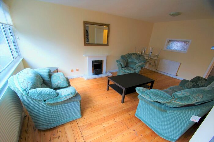 4 Bedroom Terraced House To Rent In Stoke Park Mews, Coventry, CV2