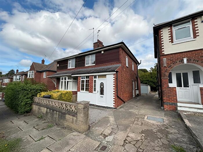 5 Bedroom Semi Detached House For Sale In Abbotsford Road, Hull Road, YO10