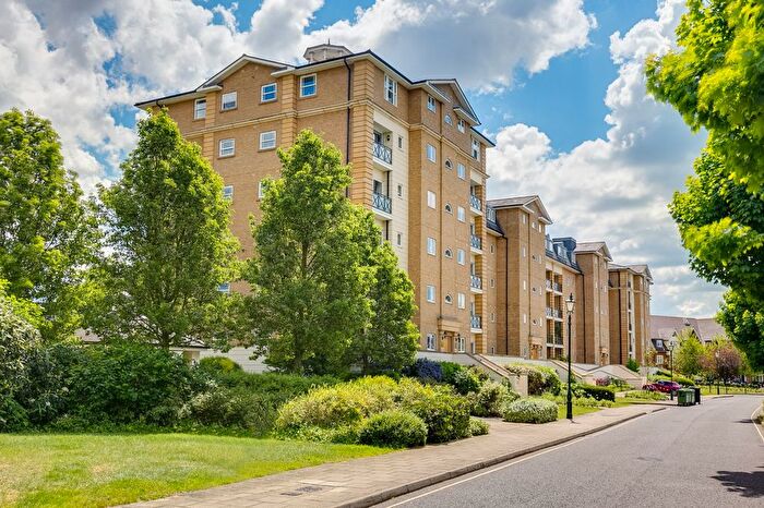 2 Bedroom Flat To Rent In Wyatt Drive, Barnes, SW13