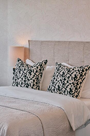 1 Bedroom Apartment To Rent In The Octagon, Birmingham, B3