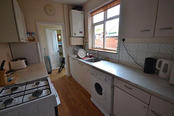 4 Bedroom Terraced House To Rent In Hartopp Road, Leicester, LE2