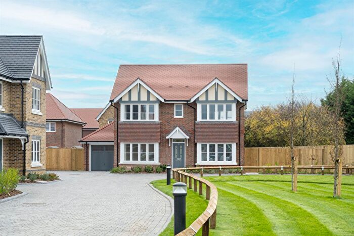 4 Bedroom Detached House For Sale In Little Green, Aston Clinton, Aylesbury, HP22