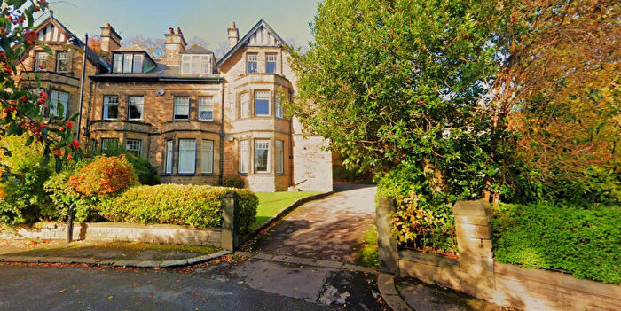 2 Bedroom Apartment To Rent In Oak Park, Sheffield, South Yorkshire, S10