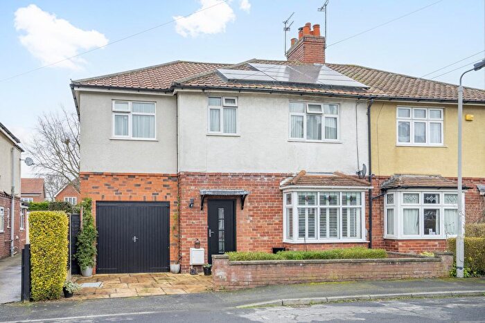 4 Bedroom Semi Detached House For Sale In Slingsby Grove, York, YO24