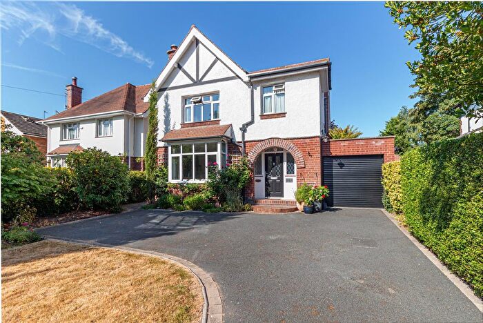 3 Bedroom Detached House For Sale In Malvern Road, Worcester, WR2