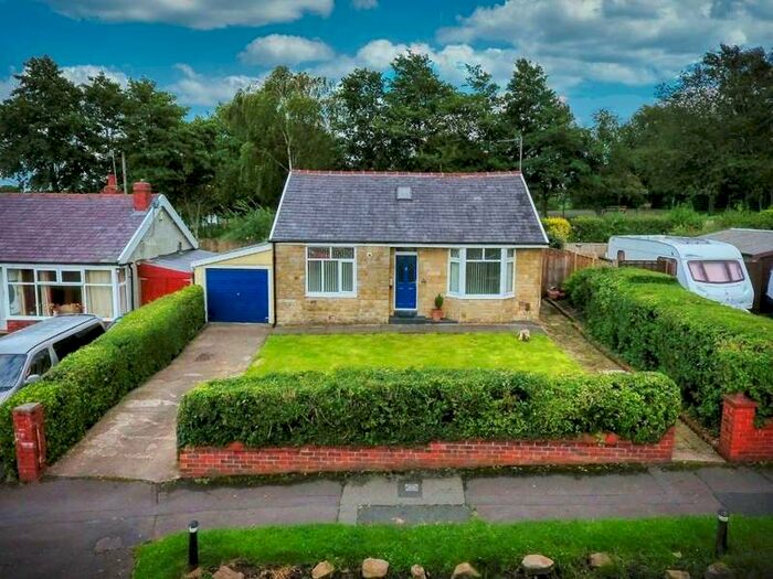 4 Bedroom Detached Bungalow To Rent In Shorrock Lane, Livesey, Blackburn, BB2