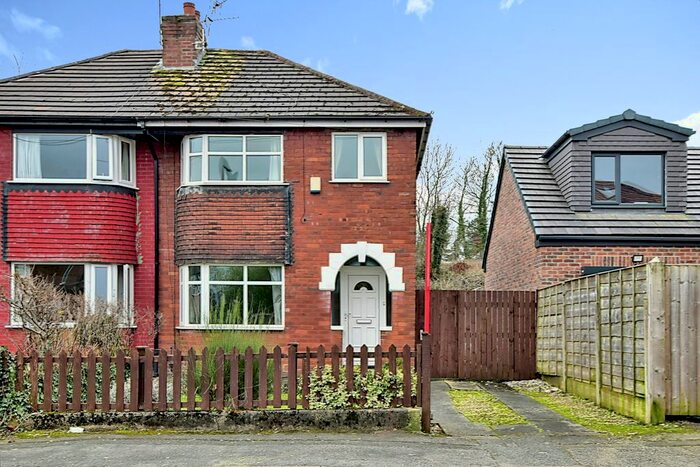 3 Bedroom Semi-Detached House To Rent In Vaudrey Drive, Hazel Grove, Stockport, Cheshire, SK7