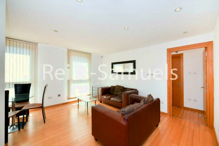 1 Bedroom Apartment To Rent In Helion Court, Westferry Road, London, E14