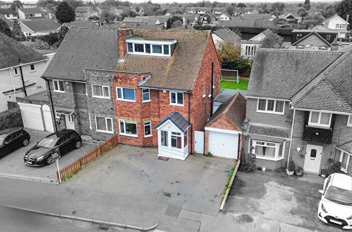 4 Bedroom Semi-Detached House For Sale In Hill Way, Oadby, Leicester, LE2