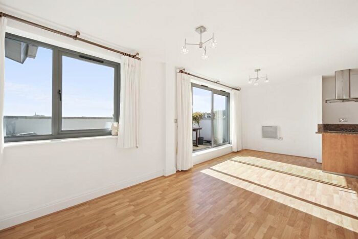 2 Bedroom Apartment To Rent In Regents Park Road, Primrose Hill, NW1