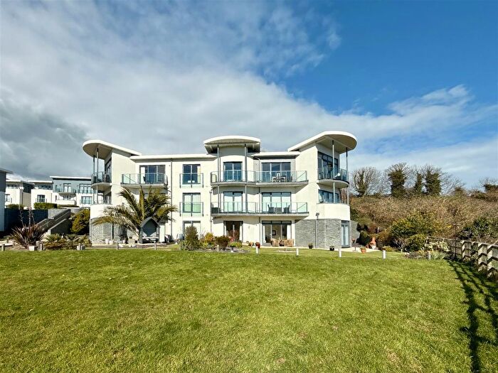 2 Bedroom Flat For Sale In St. Marys Drive, Brixham, TQ5