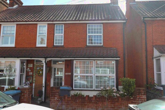 3 Bedroom Semi-Detached House To Rent In Chester Road, Felixstowe, IP11