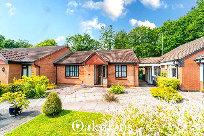 2 Bedroom Bungalow For Sale In Ashwell Drive, Shirley, Solihull, B90