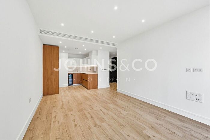 2 Bedroom Flat To Rent In Perilla House, Goodman's Field, London, E1