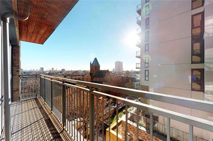 2 Bedroom Flat To Rent In Labyrinth Tower, Dalston Square, E8