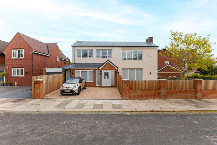 4 Bedroom Detached House To Rent In Northumberland Avenue, Newcastle Upon Tyne, NE3