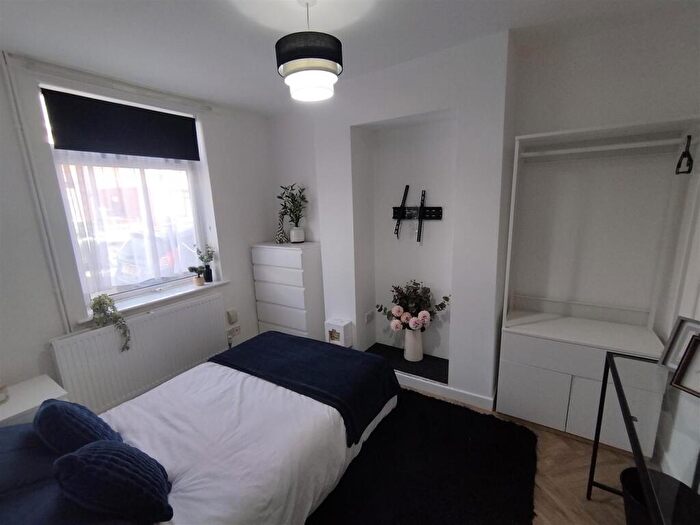 1 Bedroom Terraced House To Rent In *New With Private Bathroom* Priestsic Road, Sutton-In-Ashfield, NG17