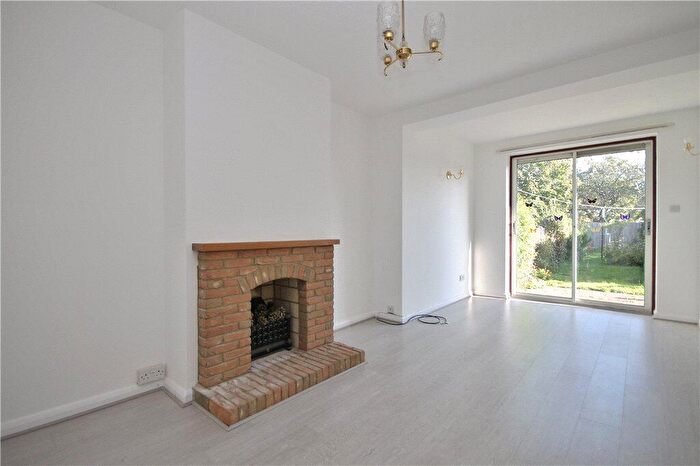 3 Bedroom Semi Detached House To Rent In Whitemore Road, Guildford, Surrey, GU1