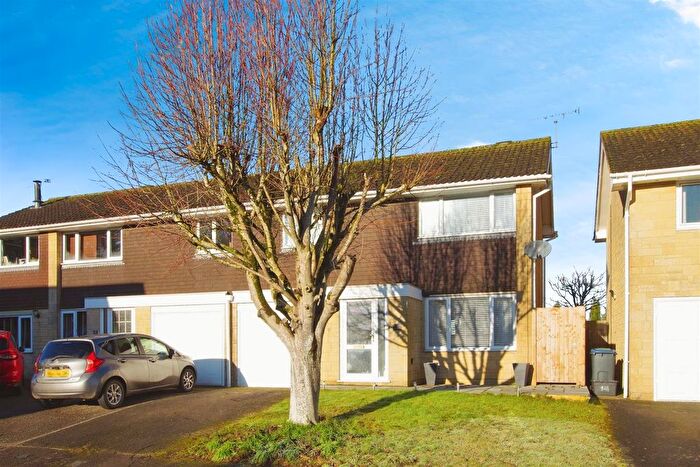 3 Bedroom Semi-Detached House For Sale In Kerry Close, Derry Hill, Calne, SN11