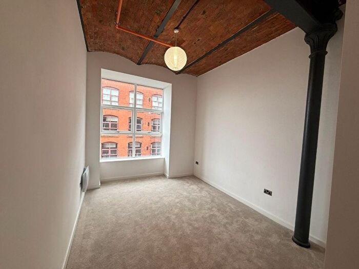 1 Bedroom Flat To Rent In Lower Vickers Street, Manchester, M40