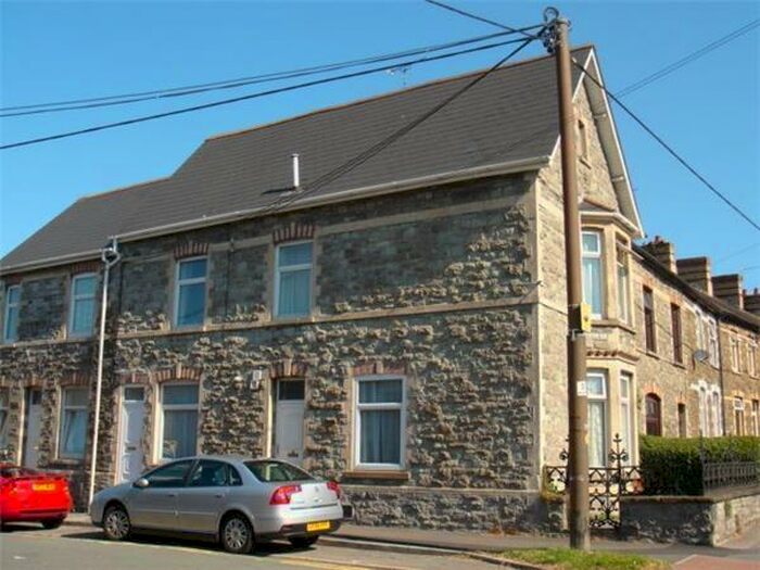 1 Bedroom Flat To Rent In School Street, Pontyclun, CF72
