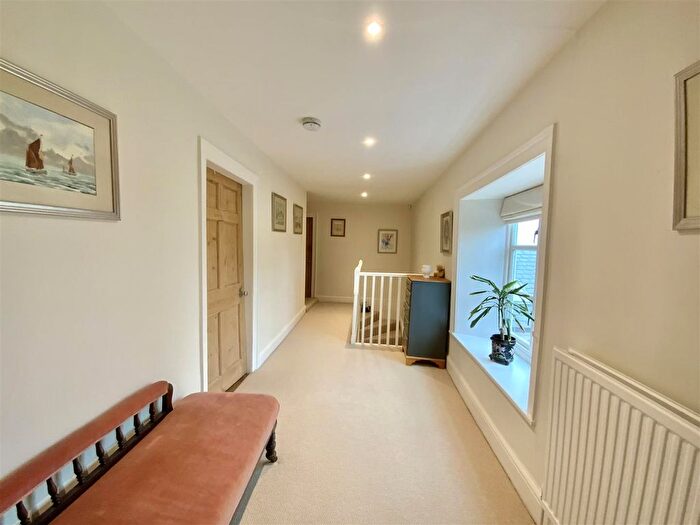 4 Bedroom Detached House For Sale In Long Street Road, Hanslope, Milton Keynes, MK19