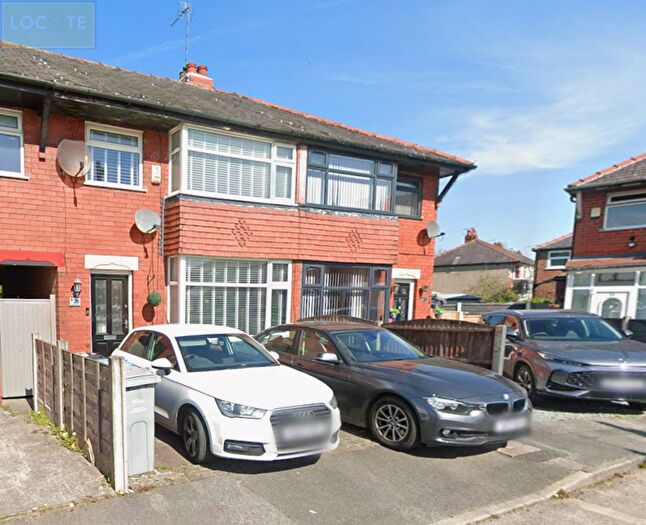 3 Bedroom Terraced House For Sale In Amersham Close, Davyhulme, M41