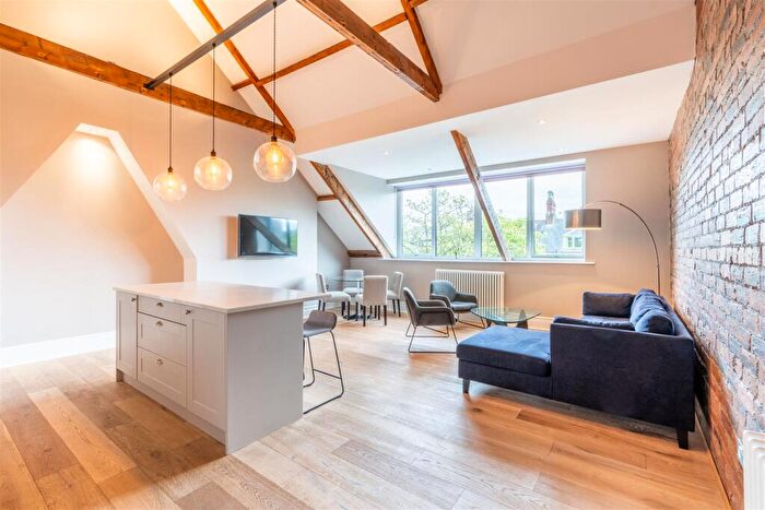 2 Bedroom Apartment To Rent In West Avenue, Gosforth, NE3