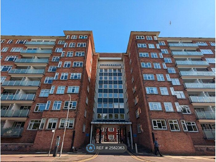 1 Bedroom Flat To Rent In Lord Street, Southport, PR8