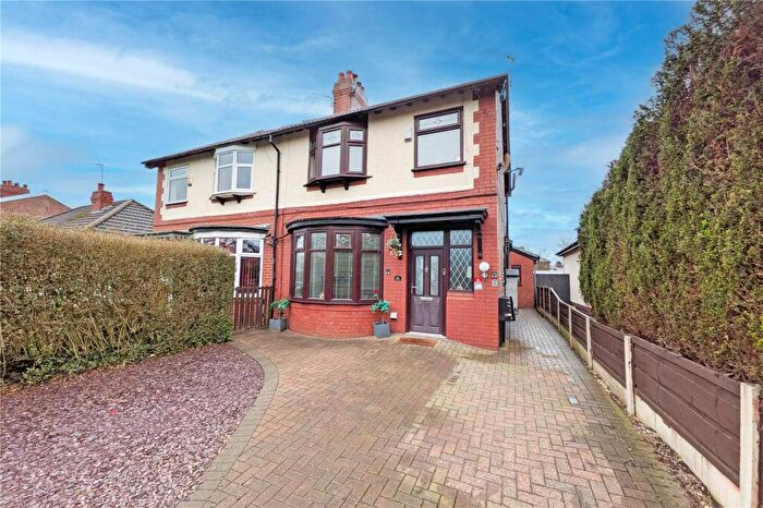4 Bedroom Semi Detached House For Sale In Stamford Road, Audenshaw, Tameside, M34