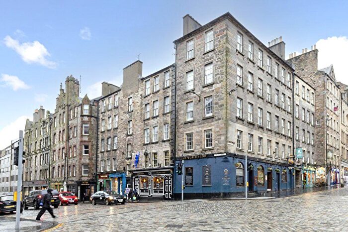 2 Bedroom Flat For Sale In / St Mary's Street, Old Town, Edinburgh, EH1