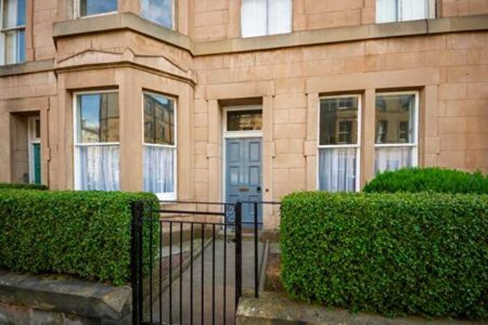 3 Bedroom Flat To Rent In Lauriston Gardens, Meadows, Edinburgh, EH3