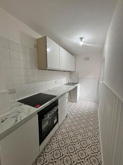 2 Bedroom Terraced House To Rent In Dingle Grove, Liverpool, L8