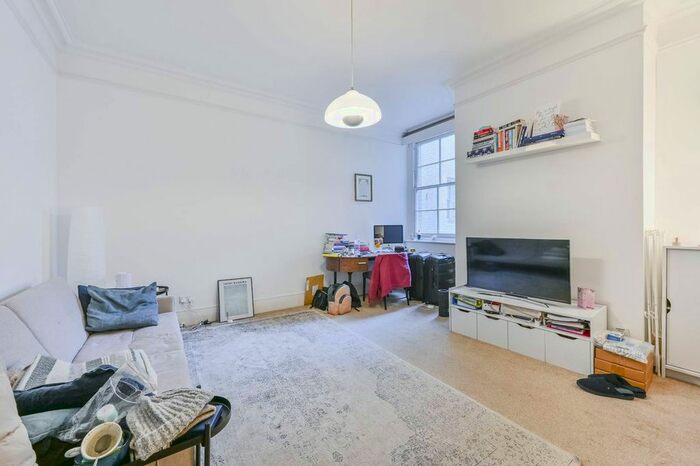 1 Bedroom Flat To Rent In Nottingham Place, Marylebone, London, W1U