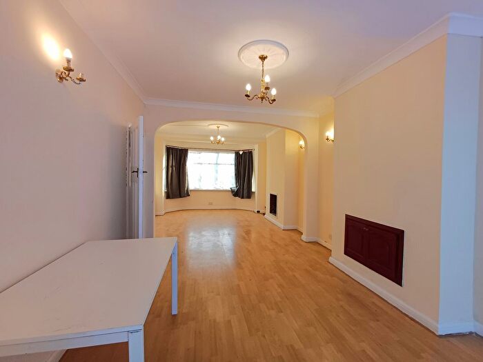 3 Bedroom Terraced House To Rent In Ramsgill Drive, Ilford, IG2