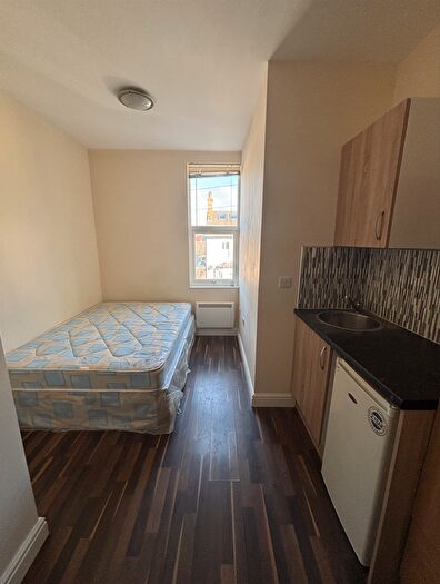 Studio To Rent In Clarence Road, Croydon, London, CR0