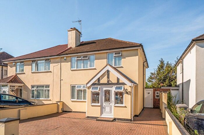 3 Bedroom Property For Sale In Imperial Way, Kenton, HA3