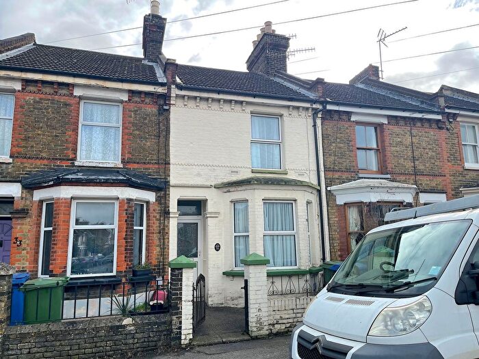 3 Bedroom Terraced House For Sale In Roman Road, Faversham, ME13