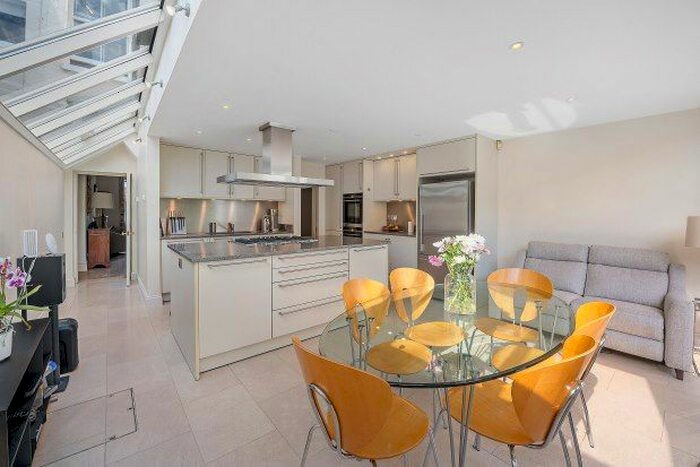 3 Bedroom Property To Rent In Bettridge Road, London, SW6