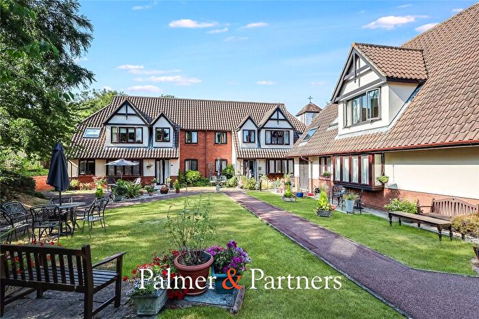 1 Bedroom Flat For Sale In Palmerston Lodge, High Street, Great Baddow, Chelmsford, CM2