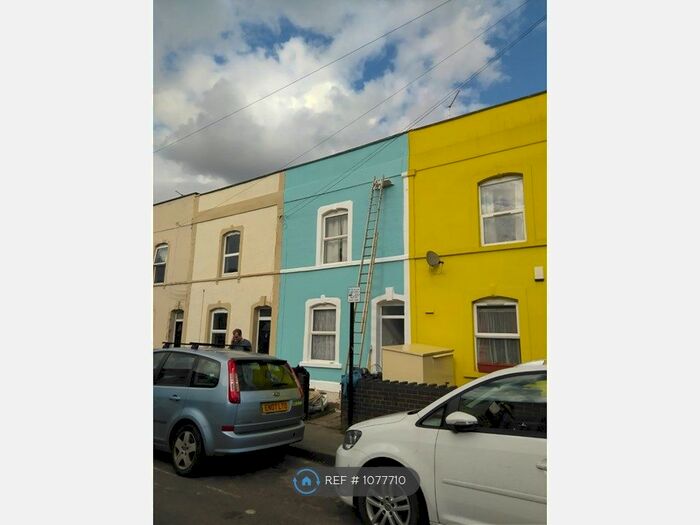 4 Bedroom Terraced House To Rent In Webb Street, Bristol, BS5