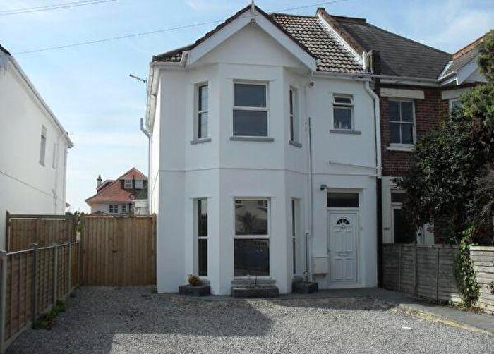 2 Bedroom Flat To Rent In Stewart Road, Bournemouth, Dorset, BH8