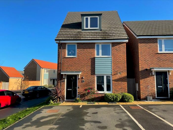 4 Bedroom Detached House To Rent In Berrenda Avenue, Whitehouse Park, MK8