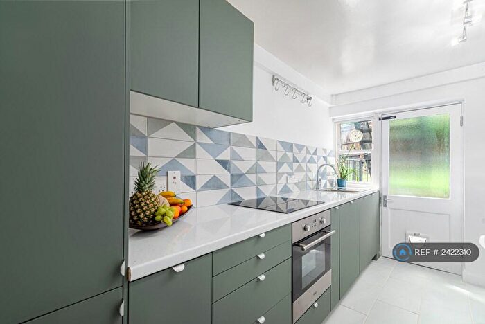 1 Bedroom Flat To Rent In Parkhurst Road, London, N7