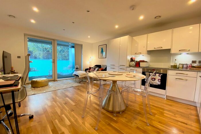 1 Bedroom Flat To Rent In Blacklock Court, Austin Street, E2