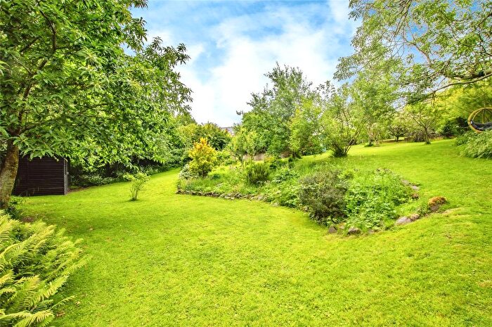 5 Bedroom Detached House For Sale In Llandyfaelog, Kidwelly, Carmarthenshire, SA17