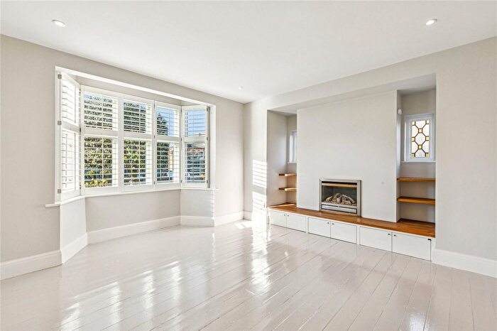 3 Bedroom Property To Rent In Rusham Road, SW12