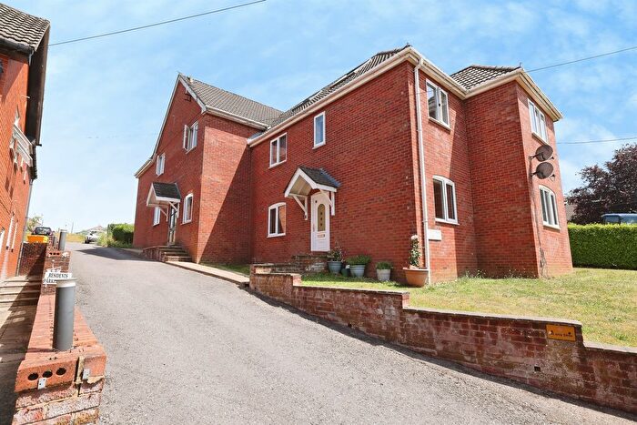 1 Bedroom Flat For Sale In Andover Road, Ludgershall, Andover, SP11