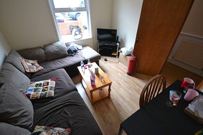 5 Bedroom Property To Rent In Hatherley Road, Reading, RG1