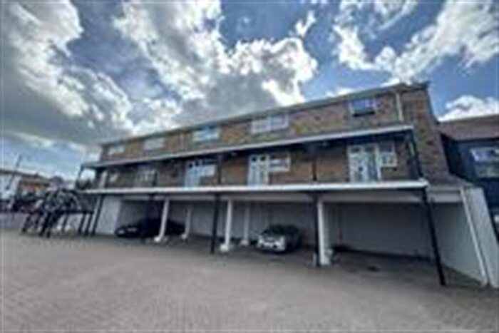 1 Bedroom Flat To Rent In Milton View House, London Road, Westcliff On Sea, SS0